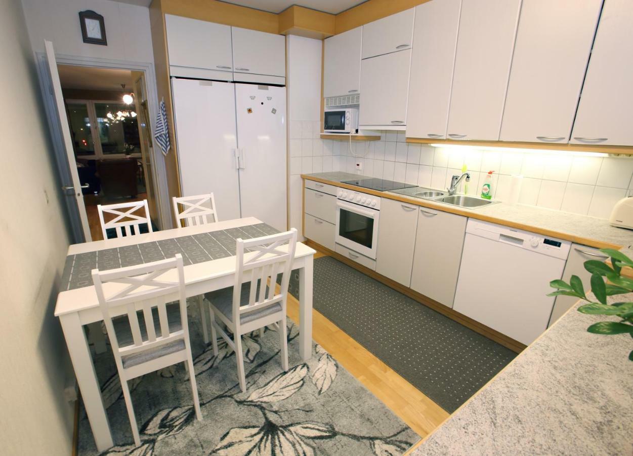 Michelle Center Apartment Rovaniemi Bagian luar foto